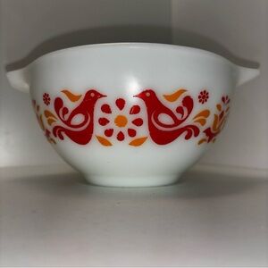 Pyrex vintage Friendship Cinderella bowl 441 (the smallest)